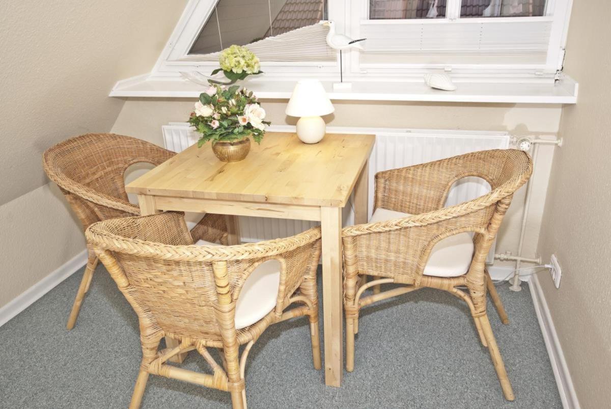 Apartment Suedstrand 6 *